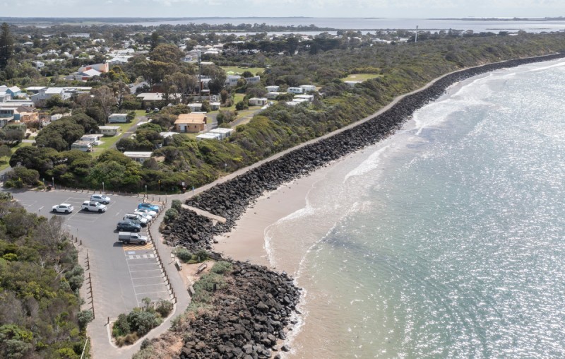 Golighty Park Beach and Surrounds 1200px 00