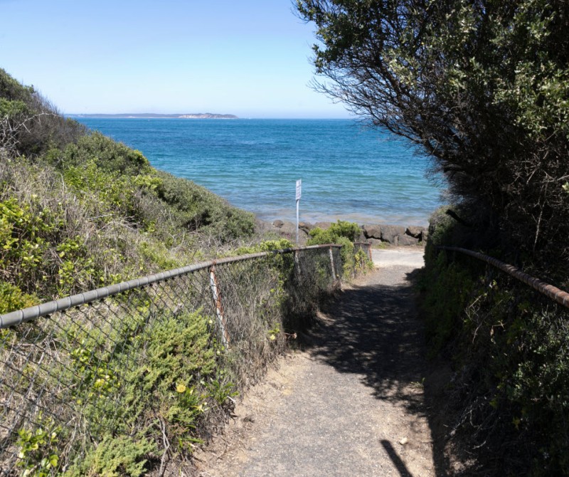Golighty Park Beach and Surrounds 1200px 06