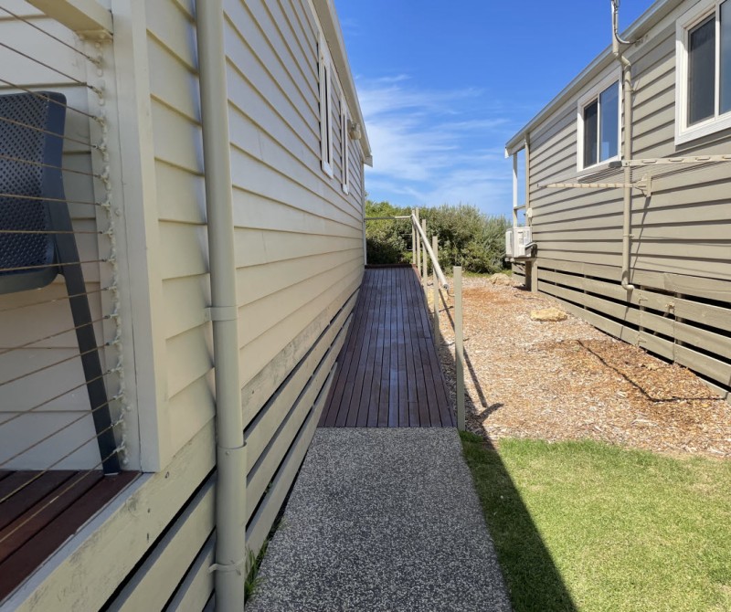 QRR 1 Water View Accessible Cabin 1200px 00