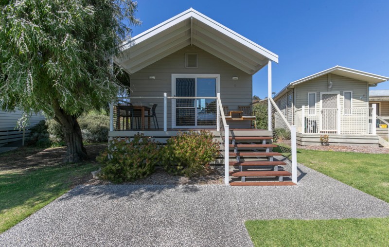 QRR 4 5 Park View Cabin 1200px 00