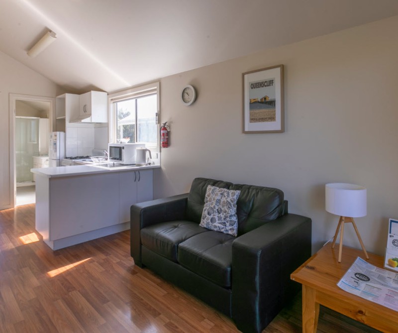 QRR 4 5 Park View Cabin 1200px 04