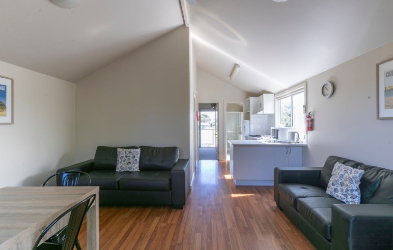 QRR 4 5 Park View Cabin 1200px 05