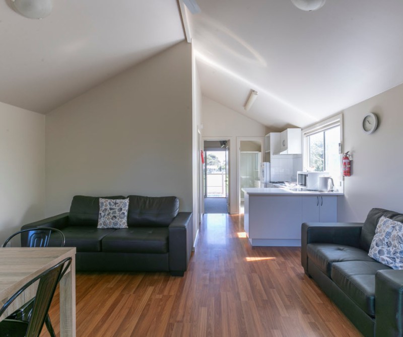 QRR 4 5 Park View Cabin 1200px 05