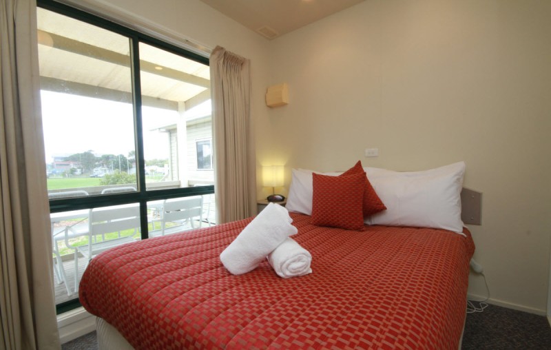 QRR 7 Budget Cabin 1200px 03