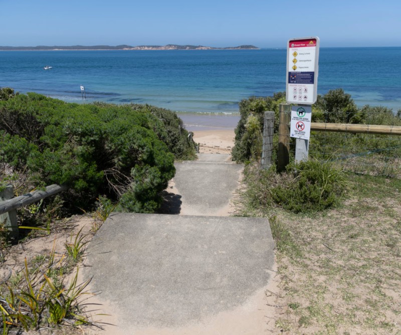 QRR Beach Surrounds 1200px 01