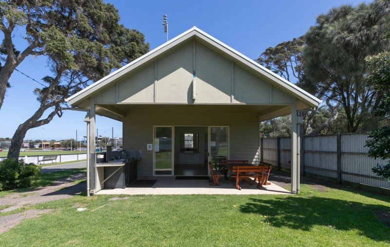 QRR Camp Kitchen 1200px 04