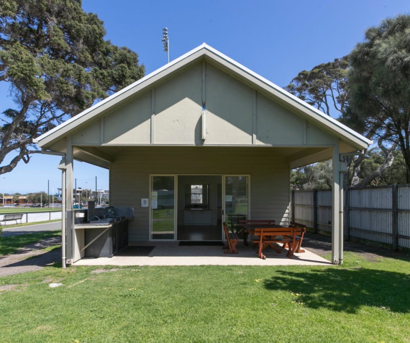 QRR Camp Kitchen 1200px 04