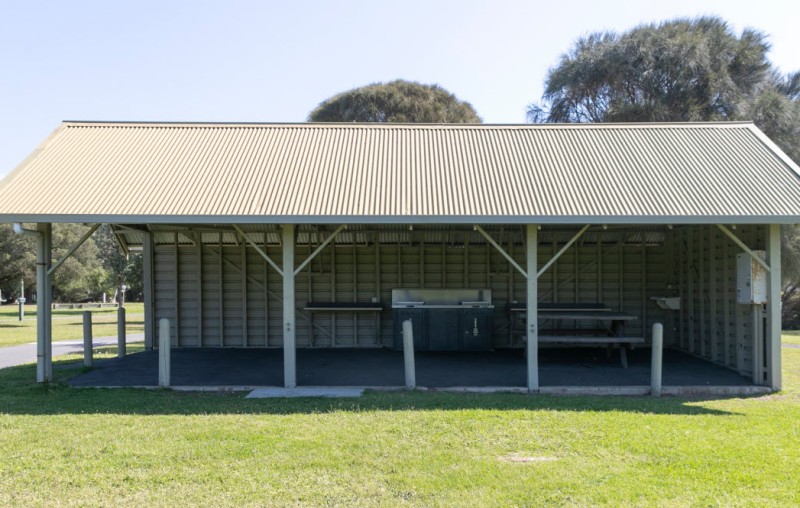 Royal Park BBQ Area 1200px 01